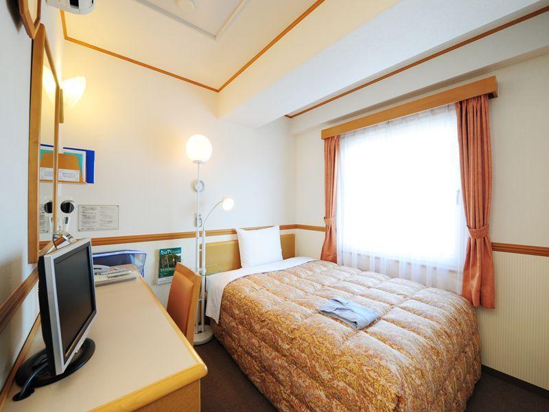 Toyoko Inn Okayama Eki Nishi Guchi Hiroba Luaran gambar